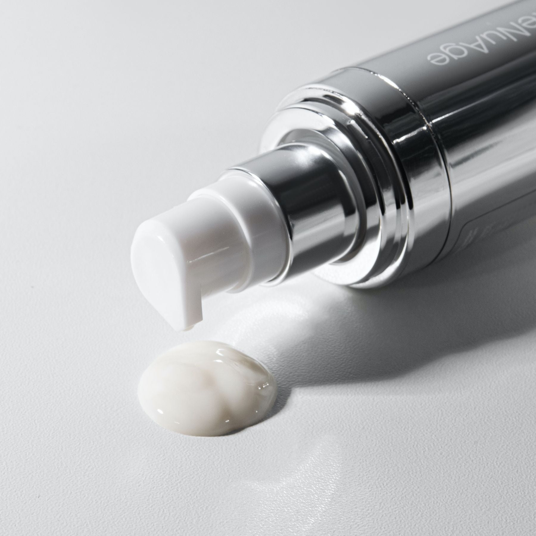 Serum do aktywnej regeneracji skóry Hillary ReNuAge Retinol 30 ml